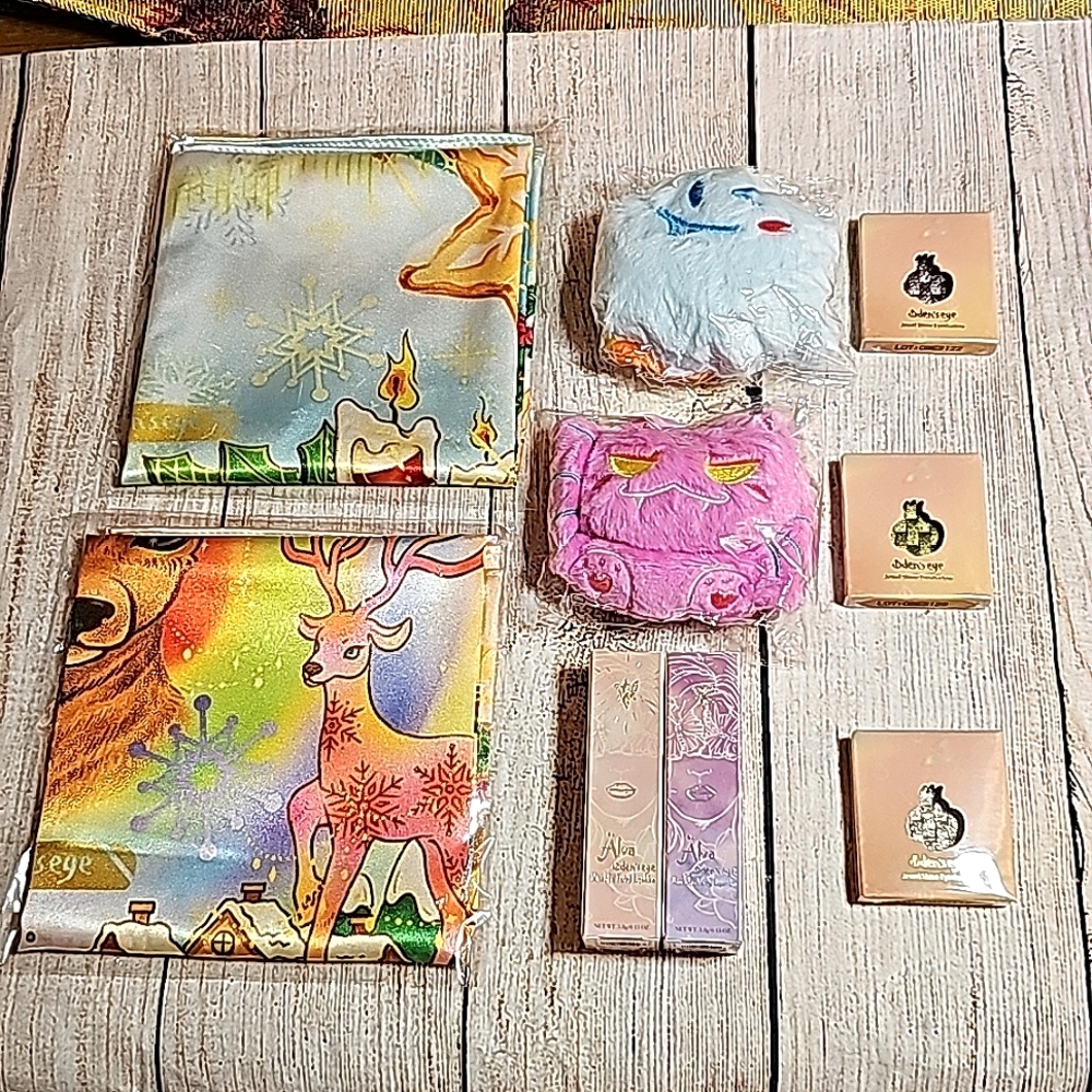 Oden's Eye Makeup and Accessories Bundle